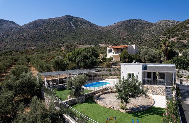 Family Villa Basilicata Gloria with Private Pool, bbq & Kid's Play Area