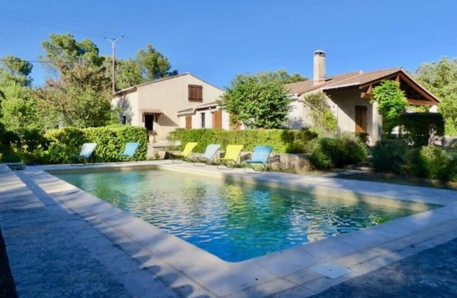 Family villa with pool in absolute calm