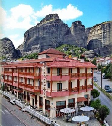 Famissi Hotel