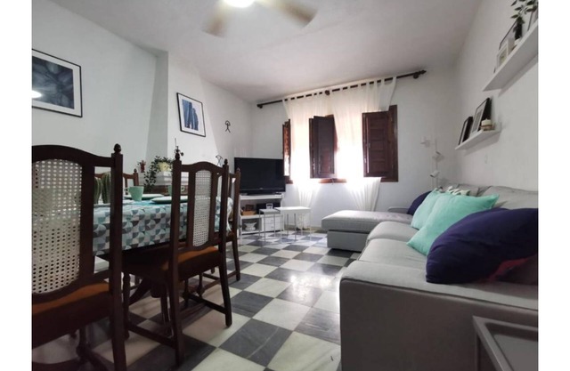 Fantástica casa en el centro del pueblo. Ideal familias.