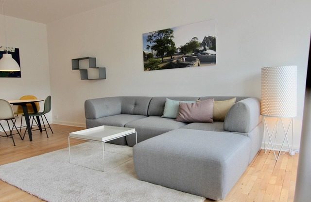 Fantastic 2-bed in Frederiksberg C - 174