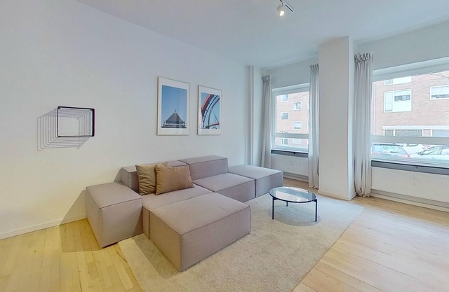 Fantastic 2-bed in Frederiksberg C - 241