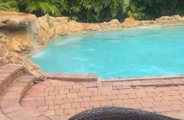 Fantastic 7-bedroom house with WiFi in Miami