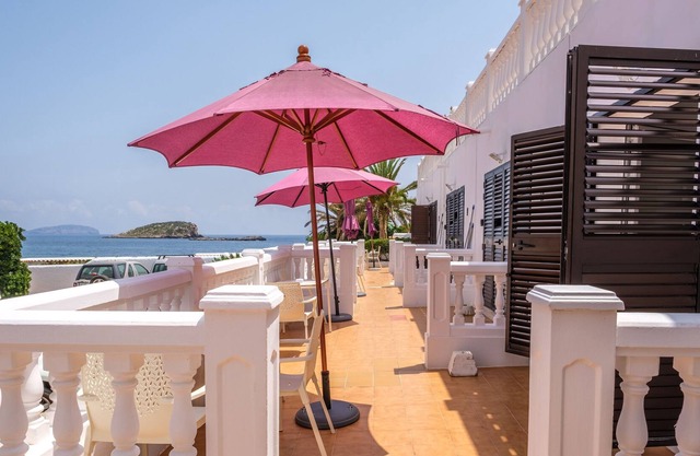 Fantástico apartamento junto al mar con aire acondicionado, Wi-Fi, piscina y terraza