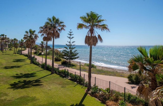 Fantastic beachfront apartment