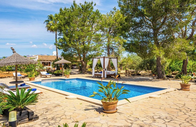 Fantástica finca Son Mulet con piscina, aire acondicionado, jardín, terraza y Wi-Fi; aparcamiento disponible