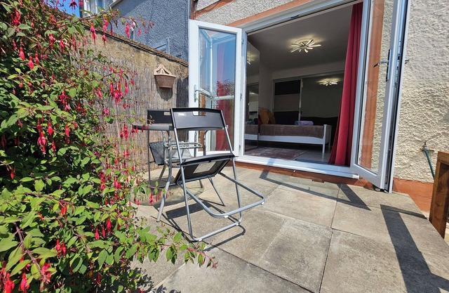 Fantastic Four Apartments, 20 minutes train ride to central London