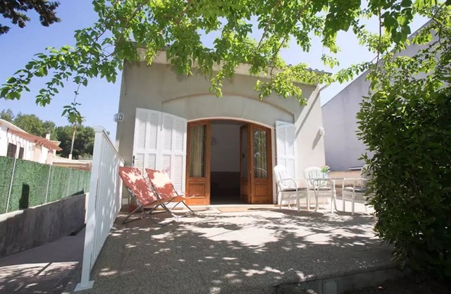 Fantástica casa de vacaciones "Ses Roques" junto al mar con terrazas y Wi-Fi