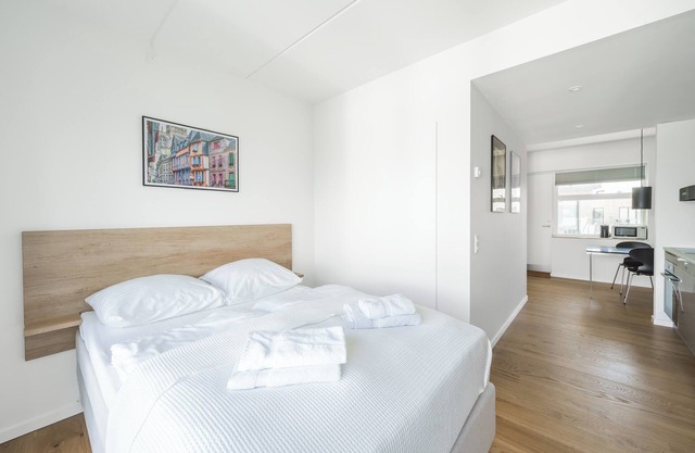 Fantastic Studio w/ balcony - 336