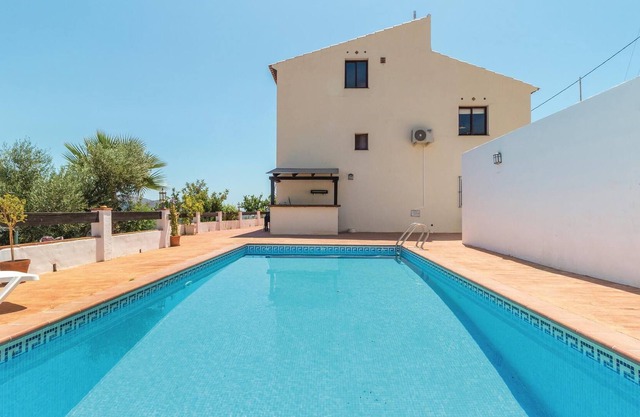 Alojamiento de 3 habitaciones en Jete