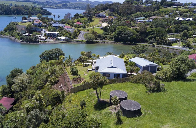 Fantásticas vistas en un entorno tranquilo con vistas al puerto de Mangonui