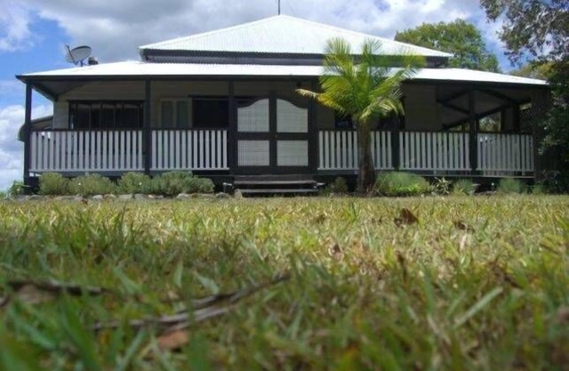 Windrush Farm and Vineyard