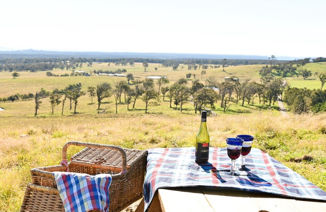 Farm Getaway, Southern Highlands, Pet Friendly,Scottish Highland cattle, alpacas