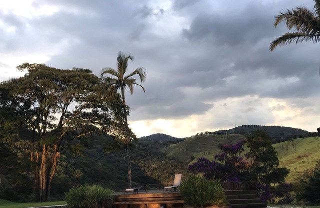 Farm house with 360° view - privacy on top of the mountain with native forest.