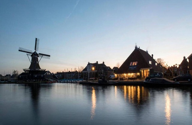 Granja en Woudsend, Frisia, con bar y embarcadero