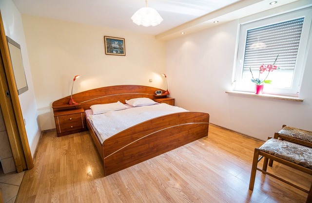 Farm Stay Ana - Apartment 2