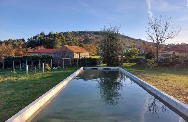 Casa rural 'Casa Do Cruzeiro' con vistas a la montaña, piscina privada y Wi-Fi