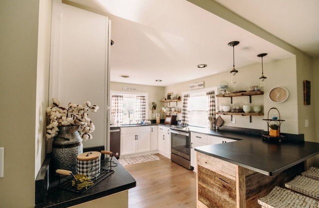 Farmhouse Country Paradise -Pet Friendly-