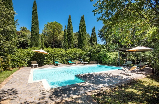 Casa rural 'Ginepro Podere Giardino' con piscina compartida, Wi-Fi y aire acondicionado