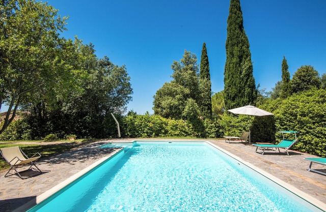 Casa rural 'Glicine Podere Giardino' con piscina compartida, Wi-Fi y aire acondicionado