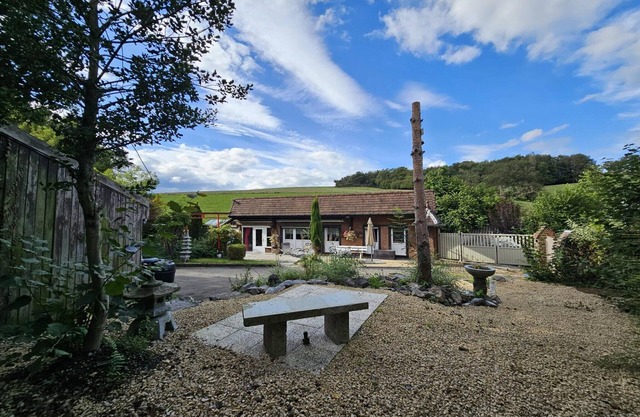 Casa rural en Bélgica con jardín verde
