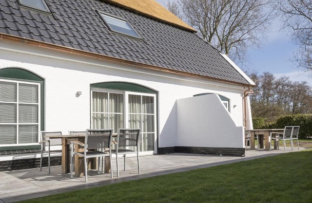 Farmhouse in De Cocksdorp near the Beach
