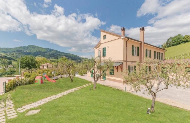 Agriturismo "Le Vigne di Clementina Fabi" MONTEDINOVE