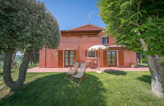Casa rural "Mimosa" con jardín compartido y Wi-Fi