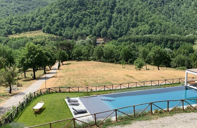 Casa de campo "Parulia - Gea" con piscina compartida, terraza compartida y Wi-Fi