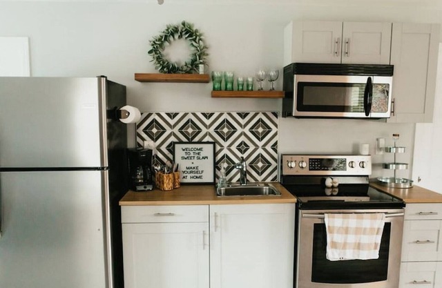 *Farmhouse Styled Mother in Law Suite*- Sweet Slaw