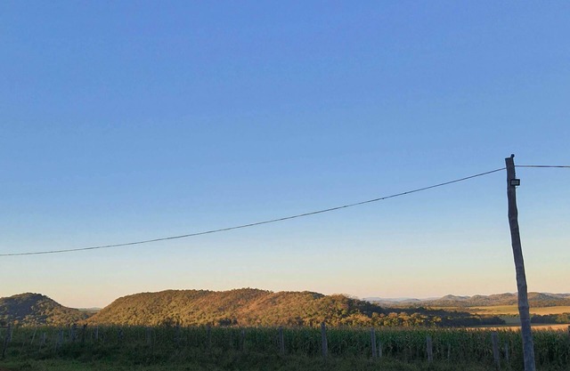Farmhouse with exuberant views and breakfast
