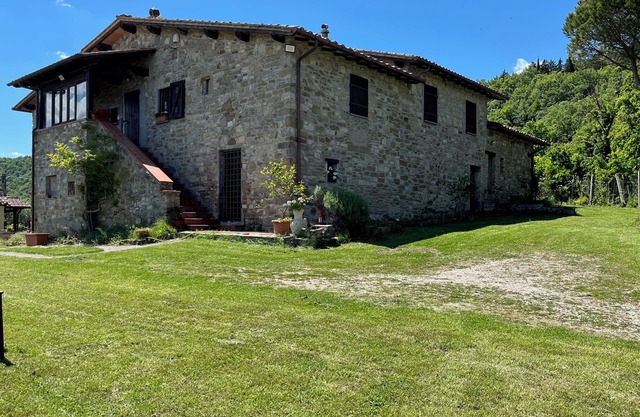 Farmhouse with incredible view with pool