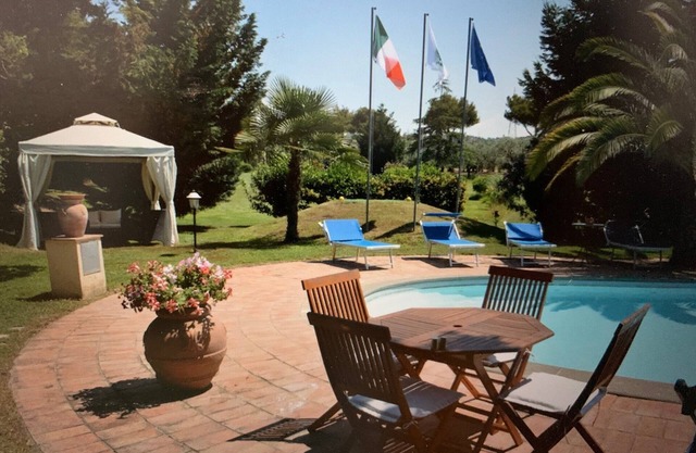 Farmhouse with Pool and Golf in Maremma 10 min. from the beach