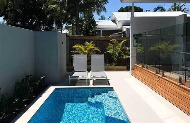 Fat Frog Beach Houses