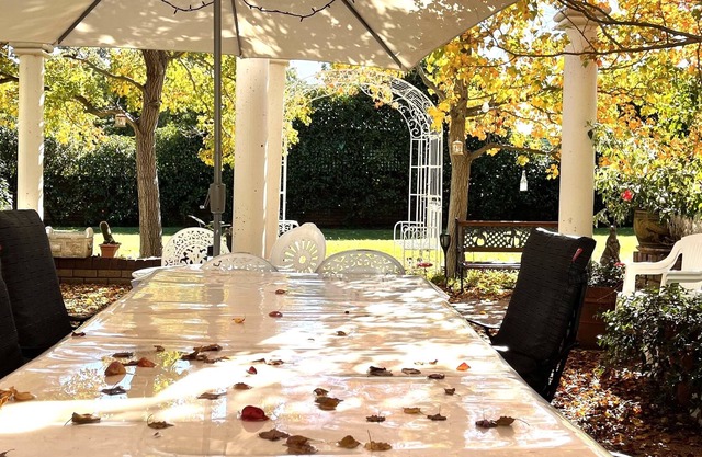 Fay's Stays (A Unique Perth Hills Retreat)