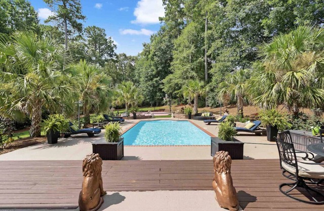Fayetteville Oasis Mansion With Pool and Basketball Court Near Atlanta Airport!