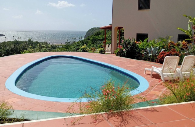 FBSH Apartment in Exotic Oceanfront Gardens