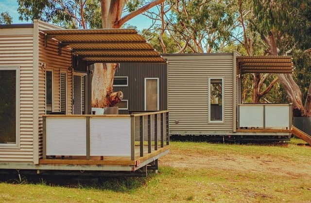 FDE 30 - FAMILY DELUXE 3 BEDROOM CABIN
