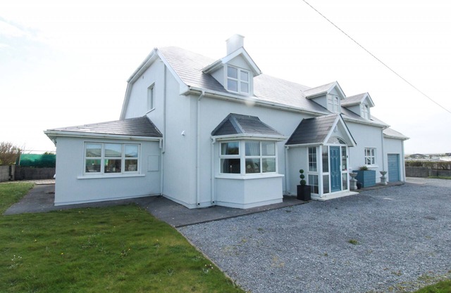 Fealeview, Ballybunion near Golf Course
