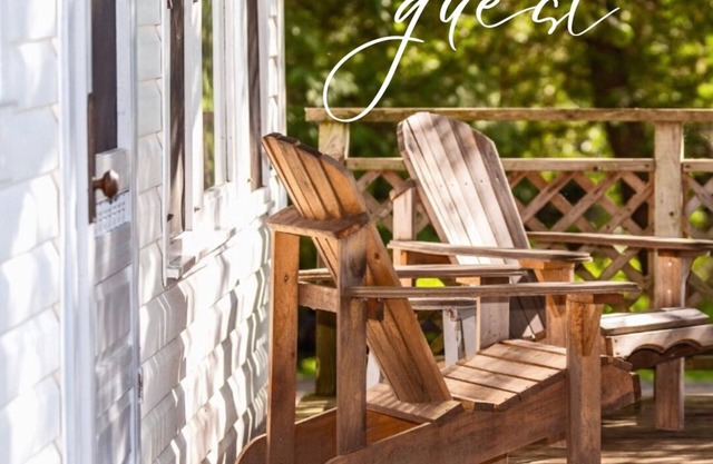 Fee's Landing Resort - Birch View Cottage- 2BDRM