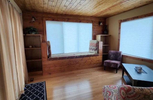 Feel at home, Country style family house.