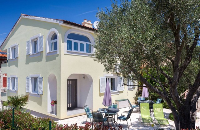 Casa de bienestar junto al mar, a 100 metros de la playa, ideal para familias