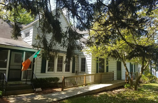 De Feirin - un hogar hermoso y antiguo en el lago Michigan