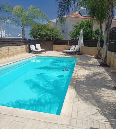Felicity - Geography of Sea - Villa with Private Pool near Kapparis Beach, Protaras