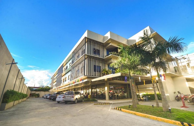 Felix Residences