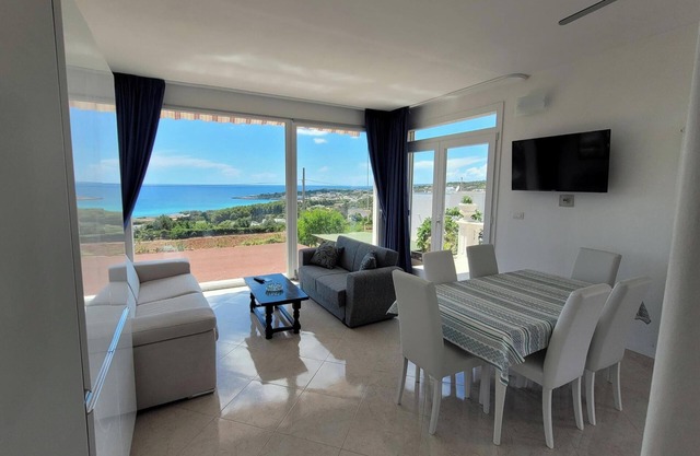 Felloniche Apartment Sea View, Castrignano del Capo, Italy