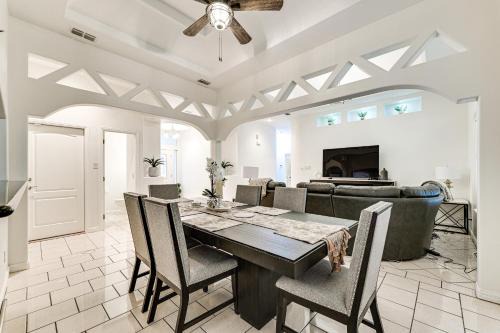 Fenced Yard Home Near Hospitals in Edinburg!