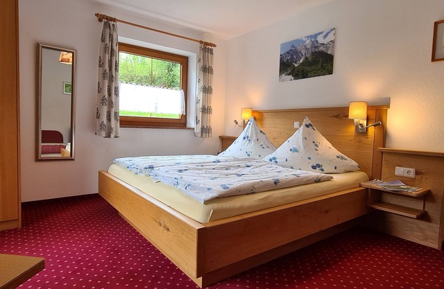 Apartamento, 1-2 personas, 33 qm, ducha / WC, balcón, TV, W-LAN, 1 dormitorio, desayuno posible!