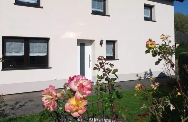 Ferienhaus für 8 Gäste mit 182m² in Hellenthal