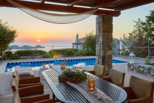 Ferienhaus In Geropotamos Mit Sonnenterrasse